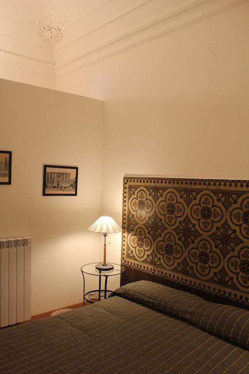 קטאניה Giro B&B חדר תמונה